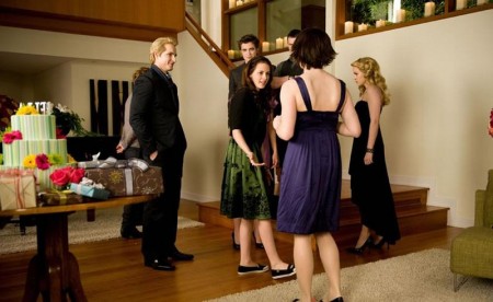 Na festa de 18 anos de Bella na casa dos Cullens